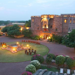 Fort Chanwa Luni